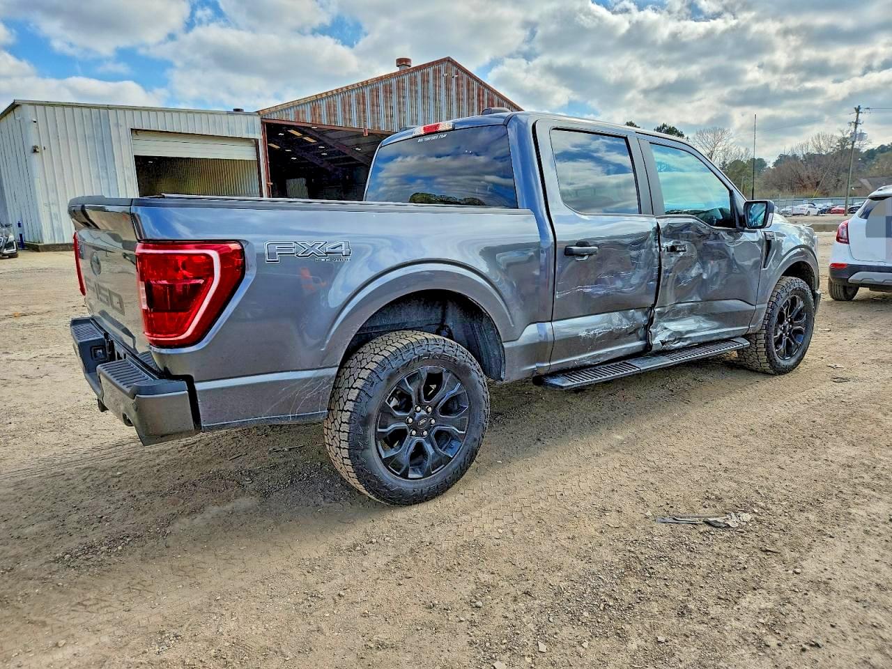 2023 FORD F150 SUPERCREW photo 3