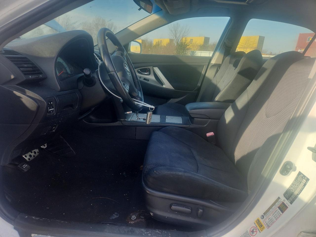 2010 TOYOTA CAMRY BASE photo 7