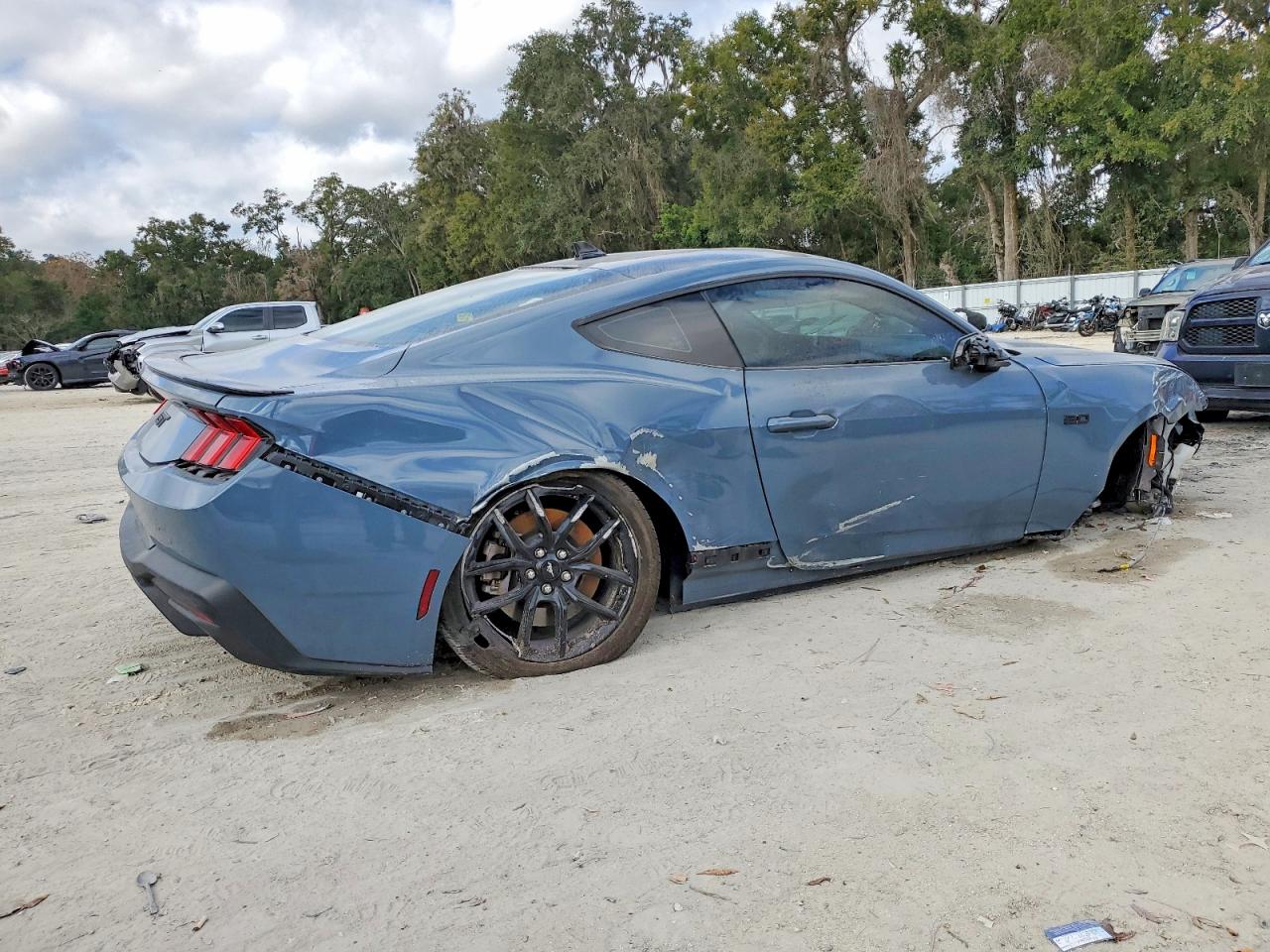 2024 FORD MUSTANG GT photo 5