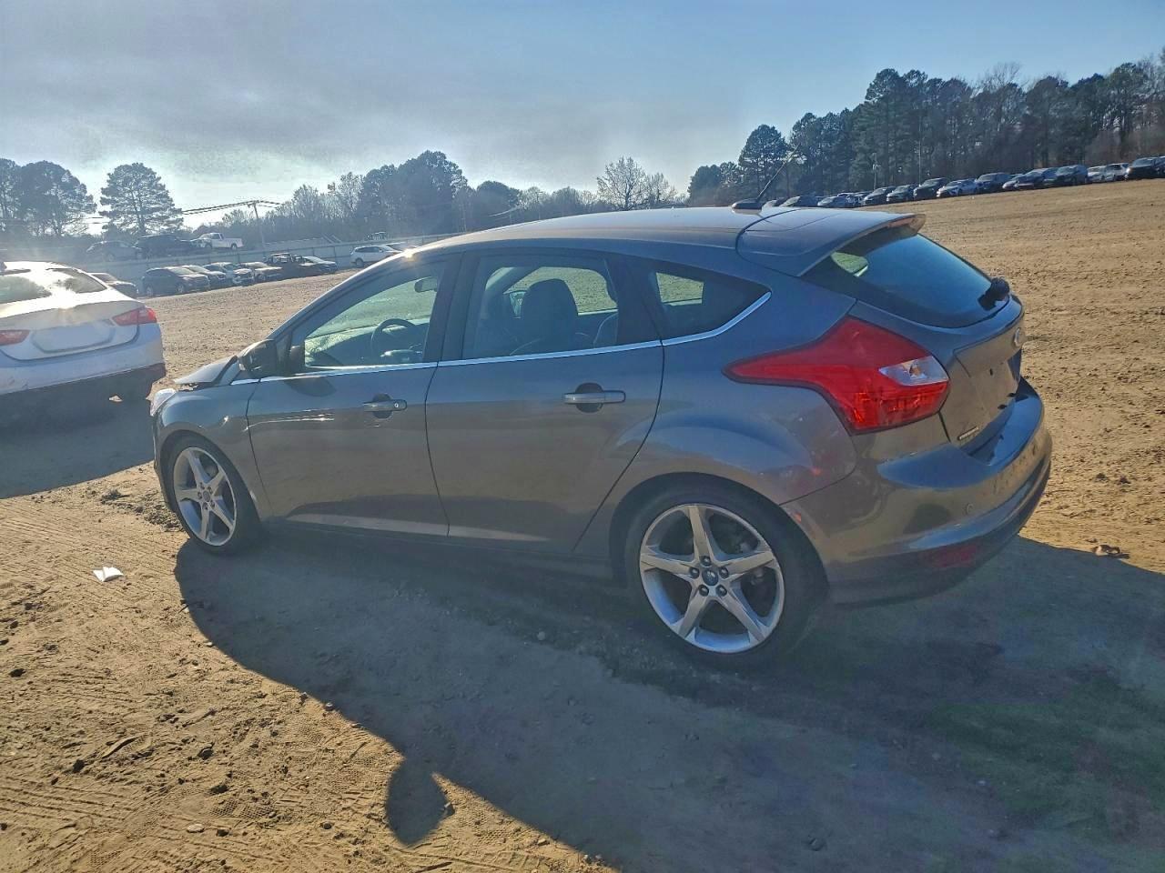 2013 FORD FOCUS TITANIUM photo 2