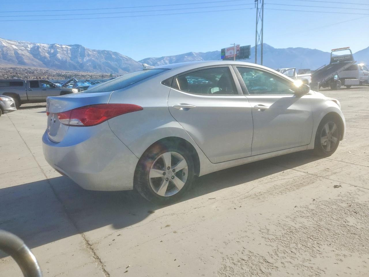 2013 HYUNDAI ELANTRA GLS photo 3