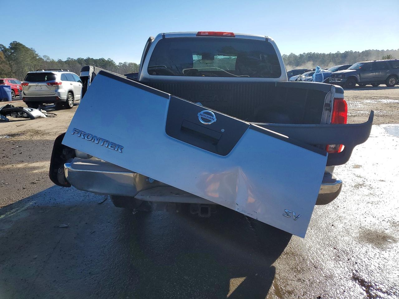 2011 NISSAN FRONTIER S photo 6