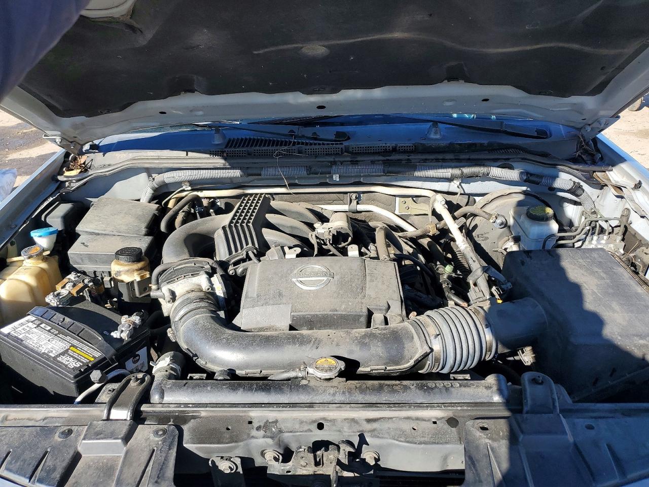 2011 NISSAN FRONTIER S photo 11