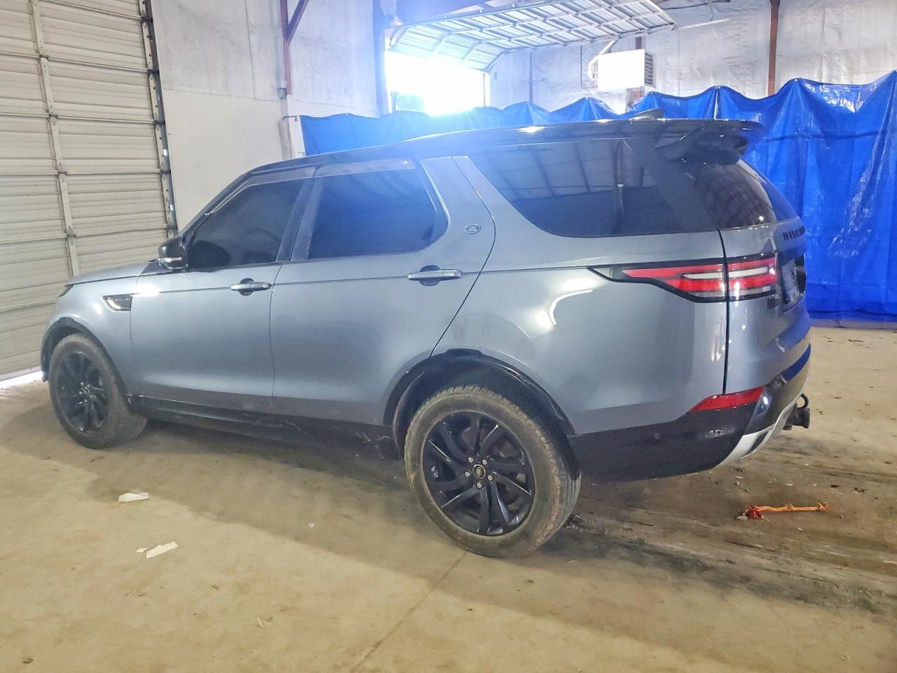 2019 LAND ROVER DISCOVERY HSE LUXURY photo 2