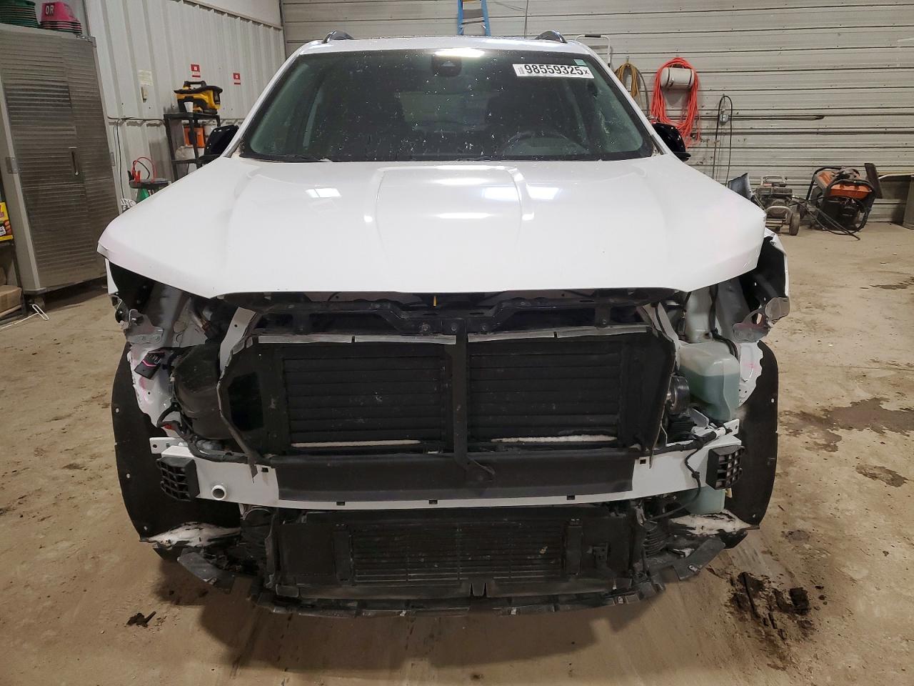 2024 GMC TERRAIN AT4 photo 5