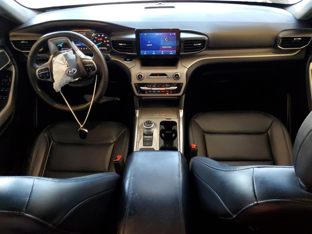2023 FORD EXPLORER XLT photo 8