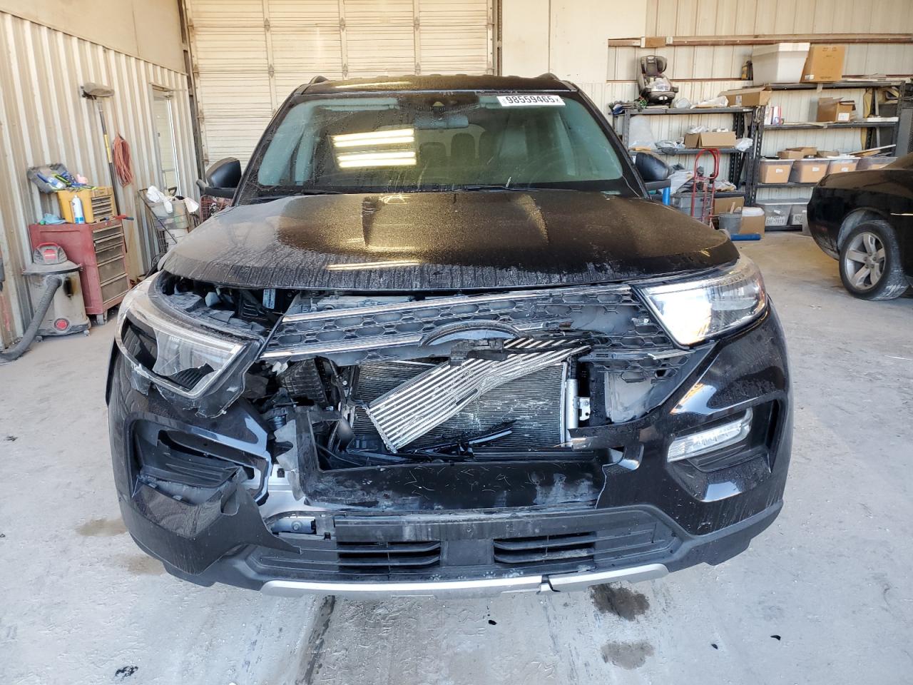 2023 FORD EXPLORER XLT photo 5