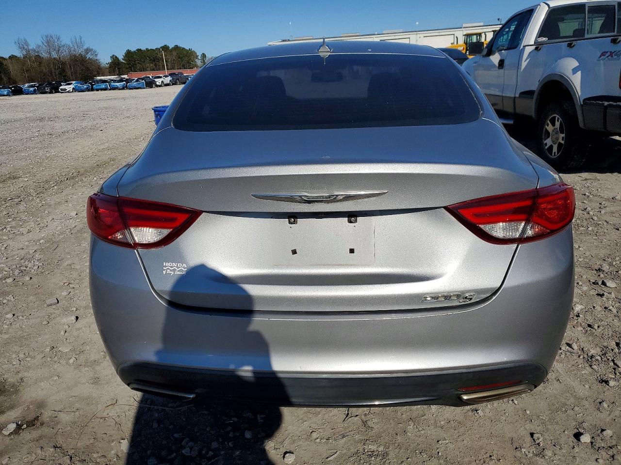 2015 CHRYSLER 200 S photo 6