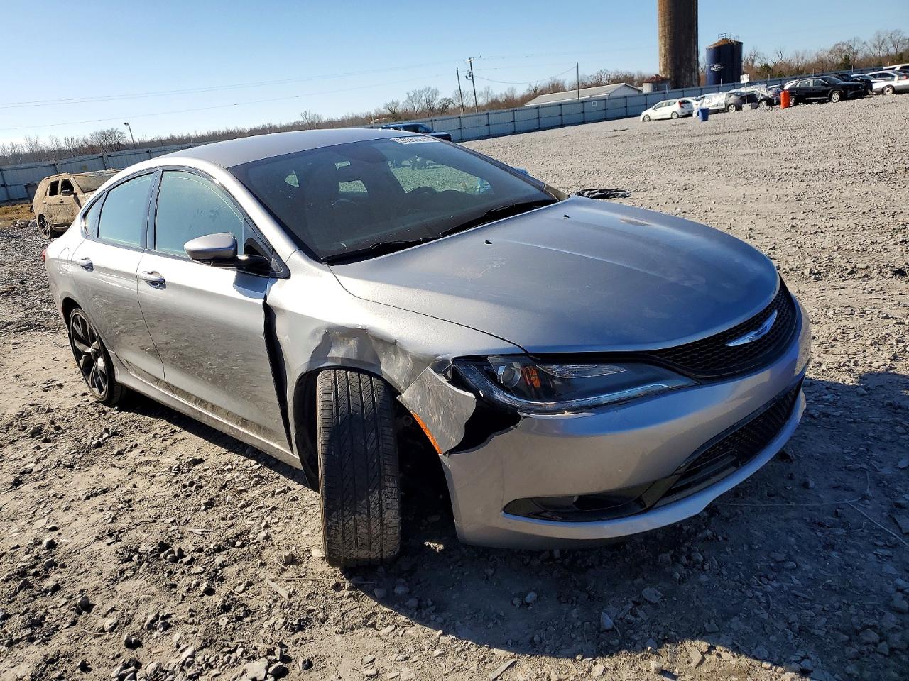 2015 CHRYSLER 200 S photo 4