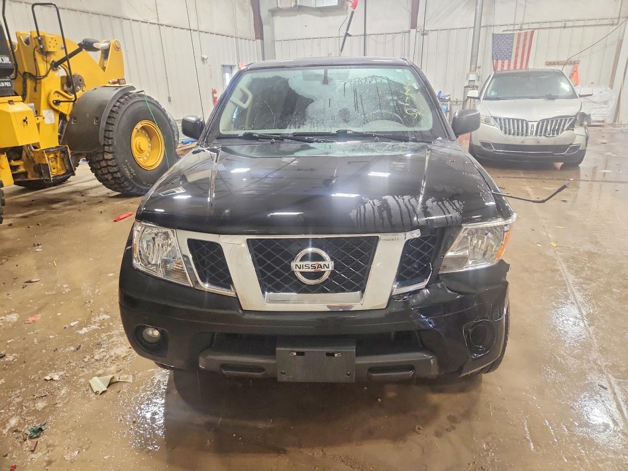 2019 NISSAN FRONTIER SV photo 5