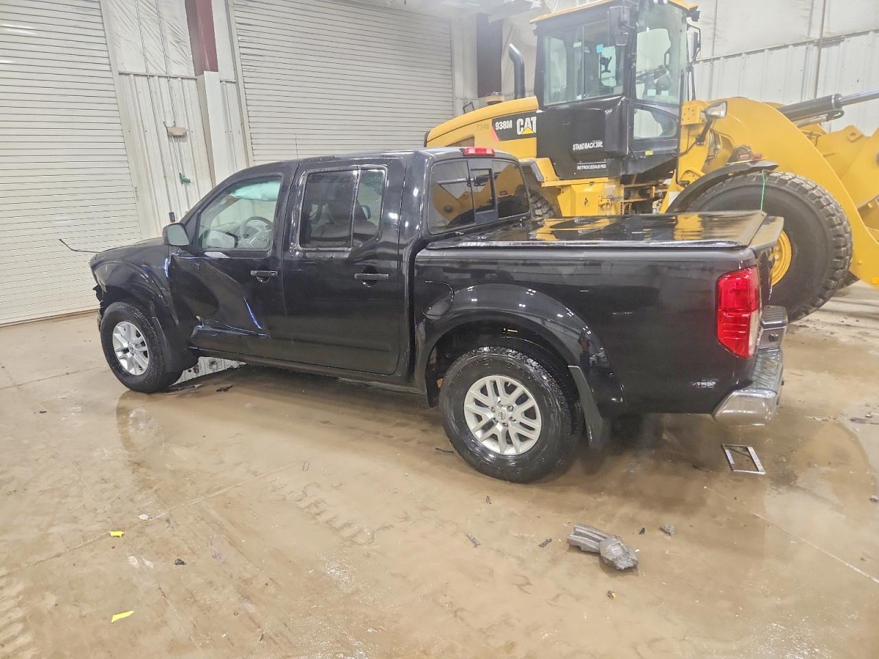 2019 NISSAN FRONTIER SV photo 2