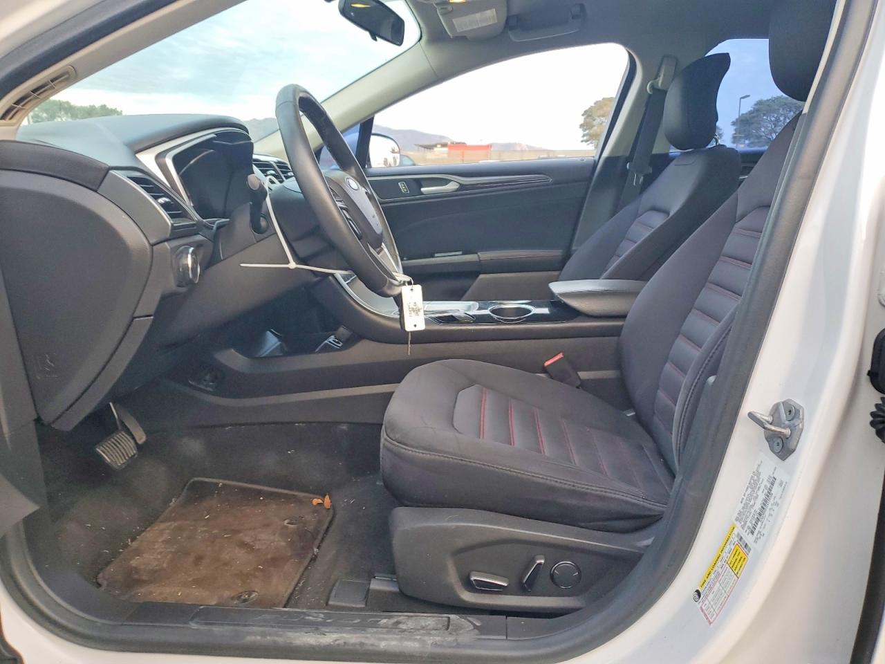 2014 FORD FUSION SE photo 7