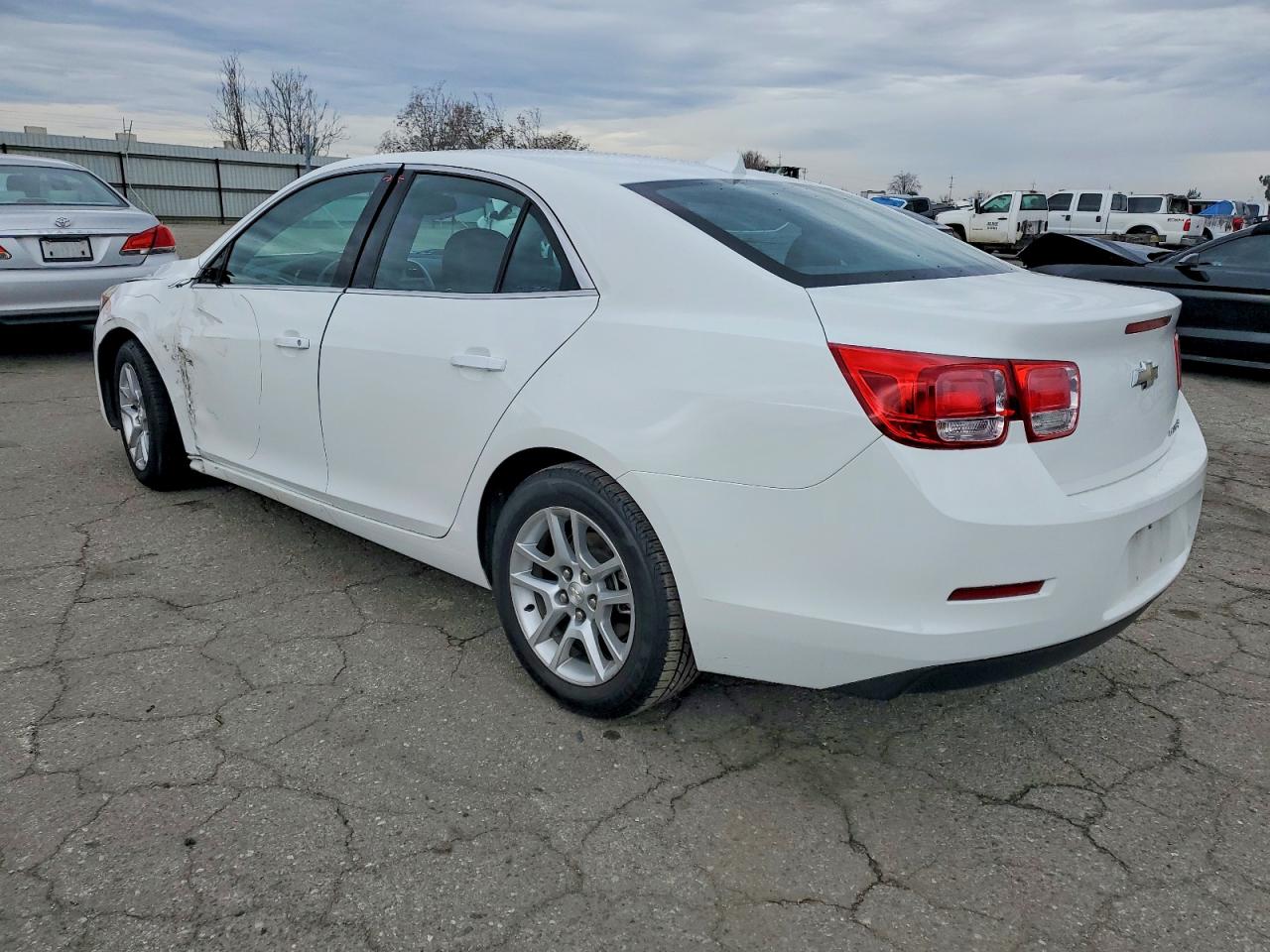 2013 CHEVROLET MALIBU 2LT photo 2