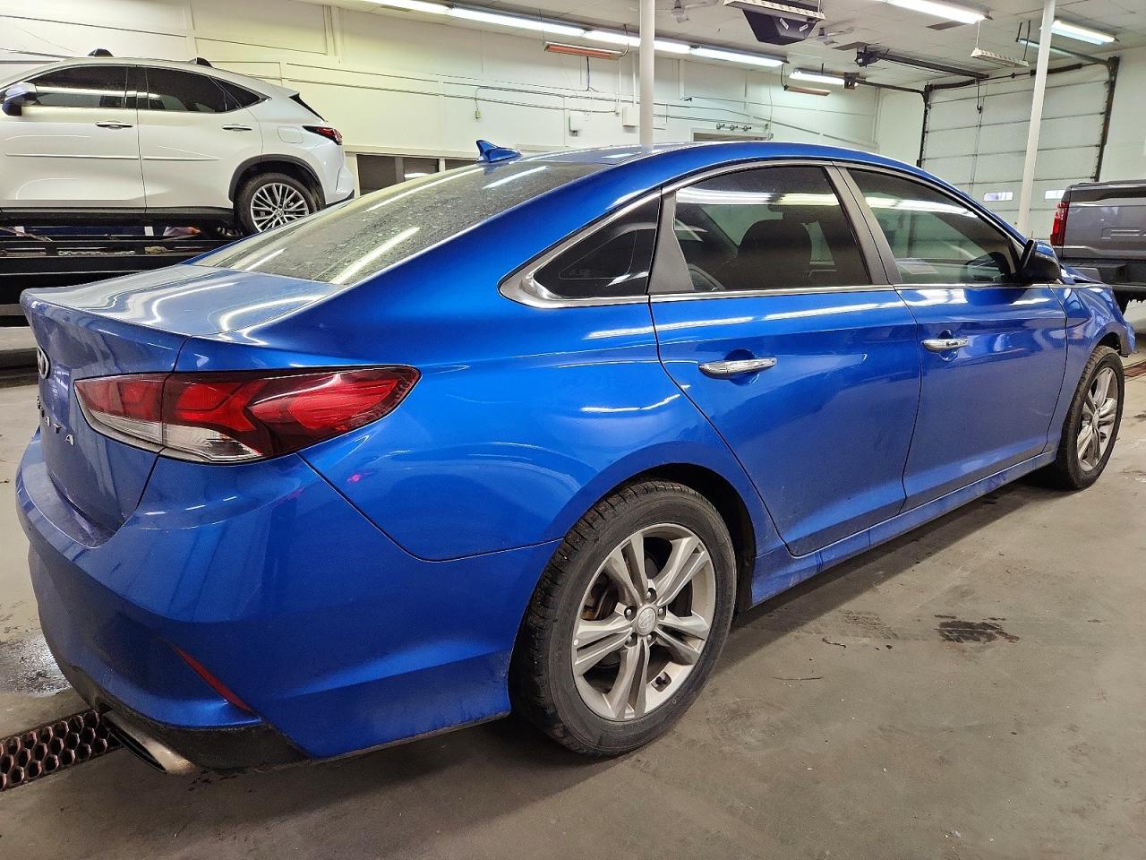 2018 HYUNDAI SONATA SPORT photo 3