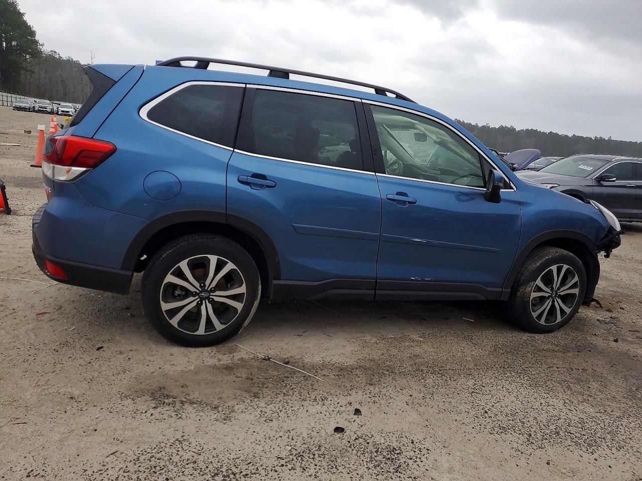 2022 SUBARU FORESTER LIMITED photo 3