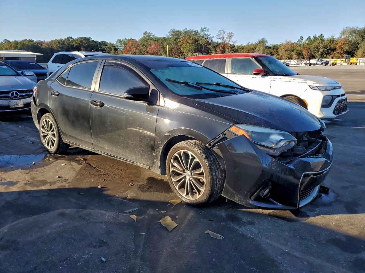 2014 TOYOTA COROLLA L photo 4