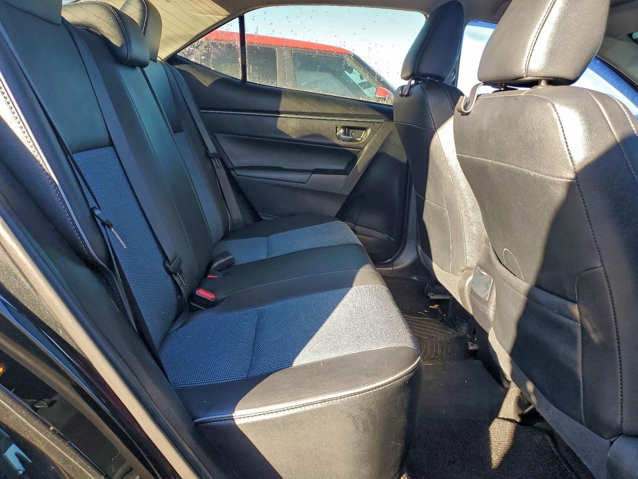 2014 TOYOTA COROLLA L photo 10