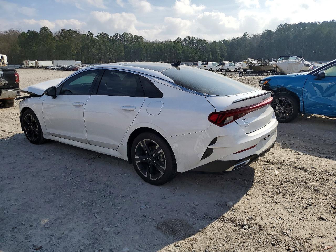 2023 KIA K5 GT LINE photo 2