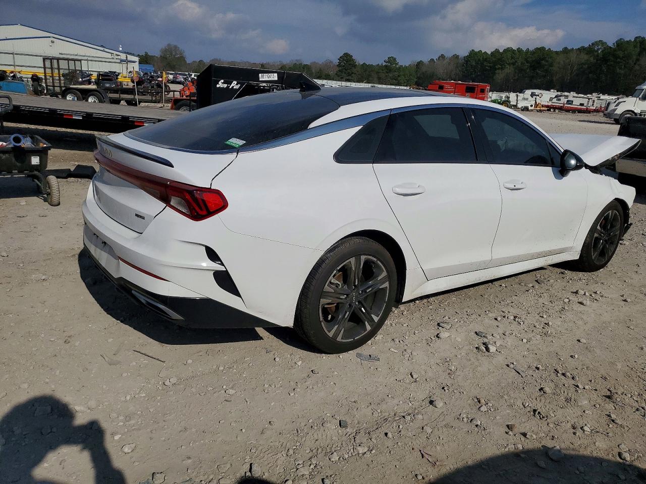 2023 KIA K5 GT LINE photo 3