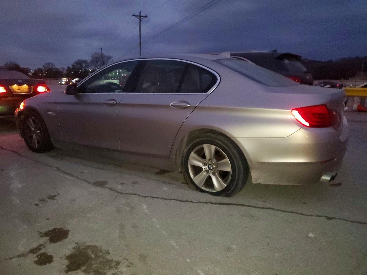 2013 BMW 528 I photo 2