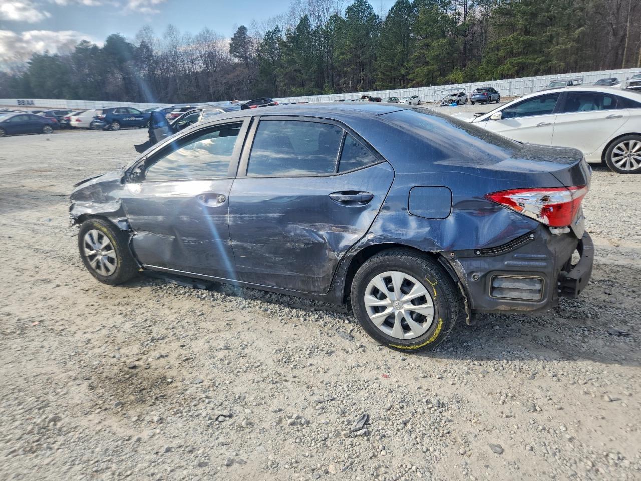 2016 TOYOTA COROLLA L photo 2