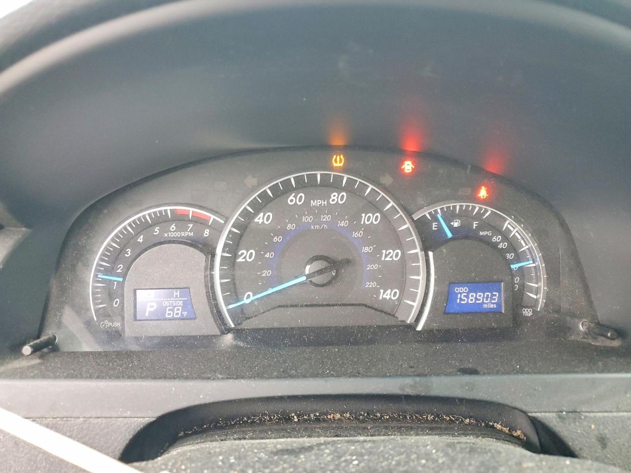 2014 TOYOTA CAMRY L photo 9