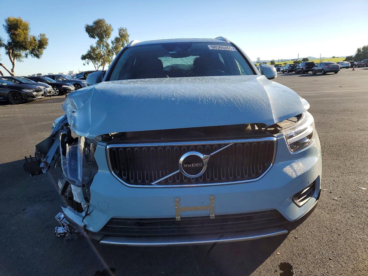 2019 VOLVO XC40 T5 MOMENTUM photo 5