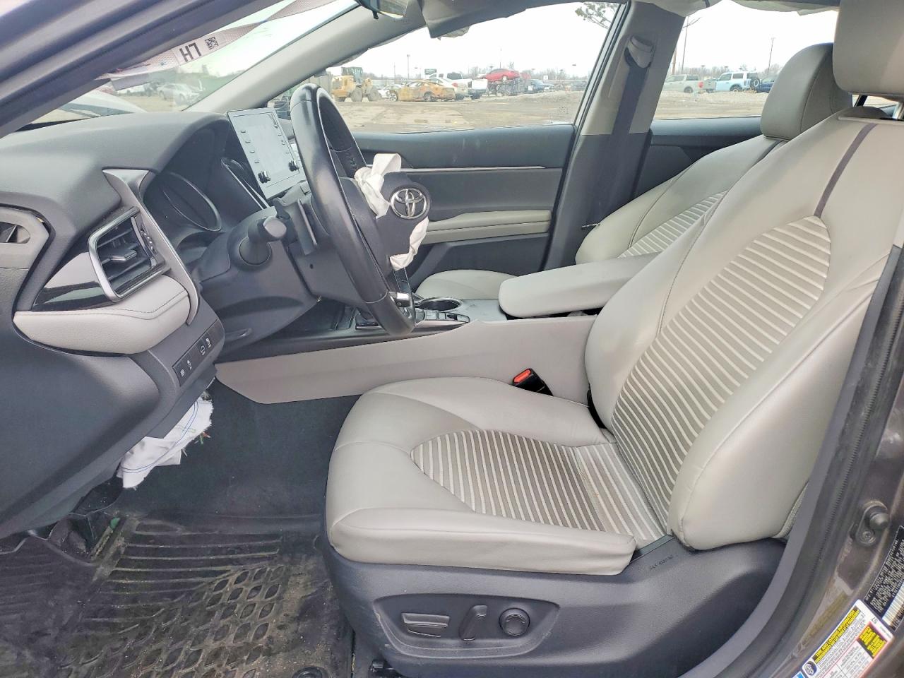 2023 TOYOTA CAMRY SE NIGHT SHADE photo 19