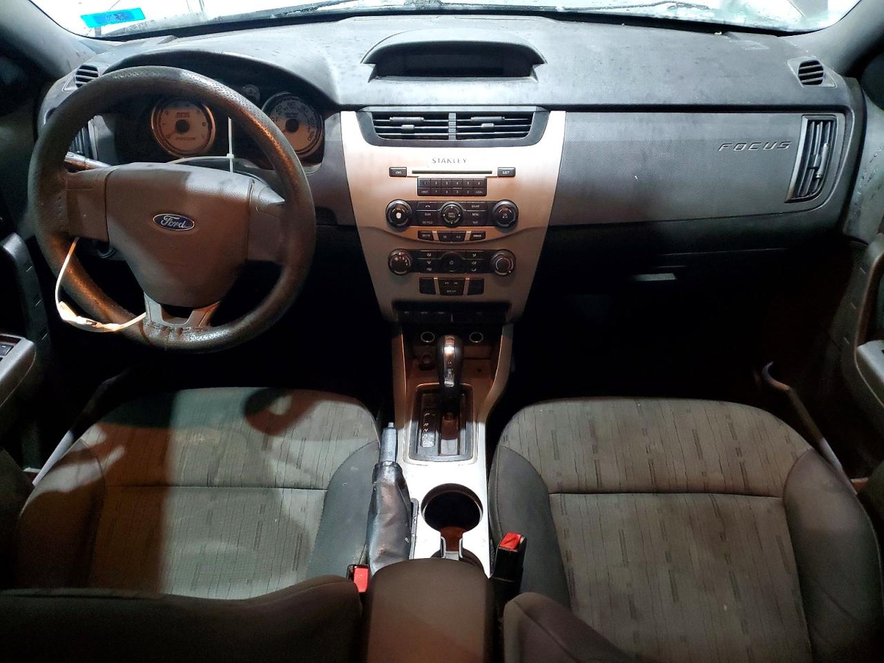 2009 FORD FOCUS SE photo 8