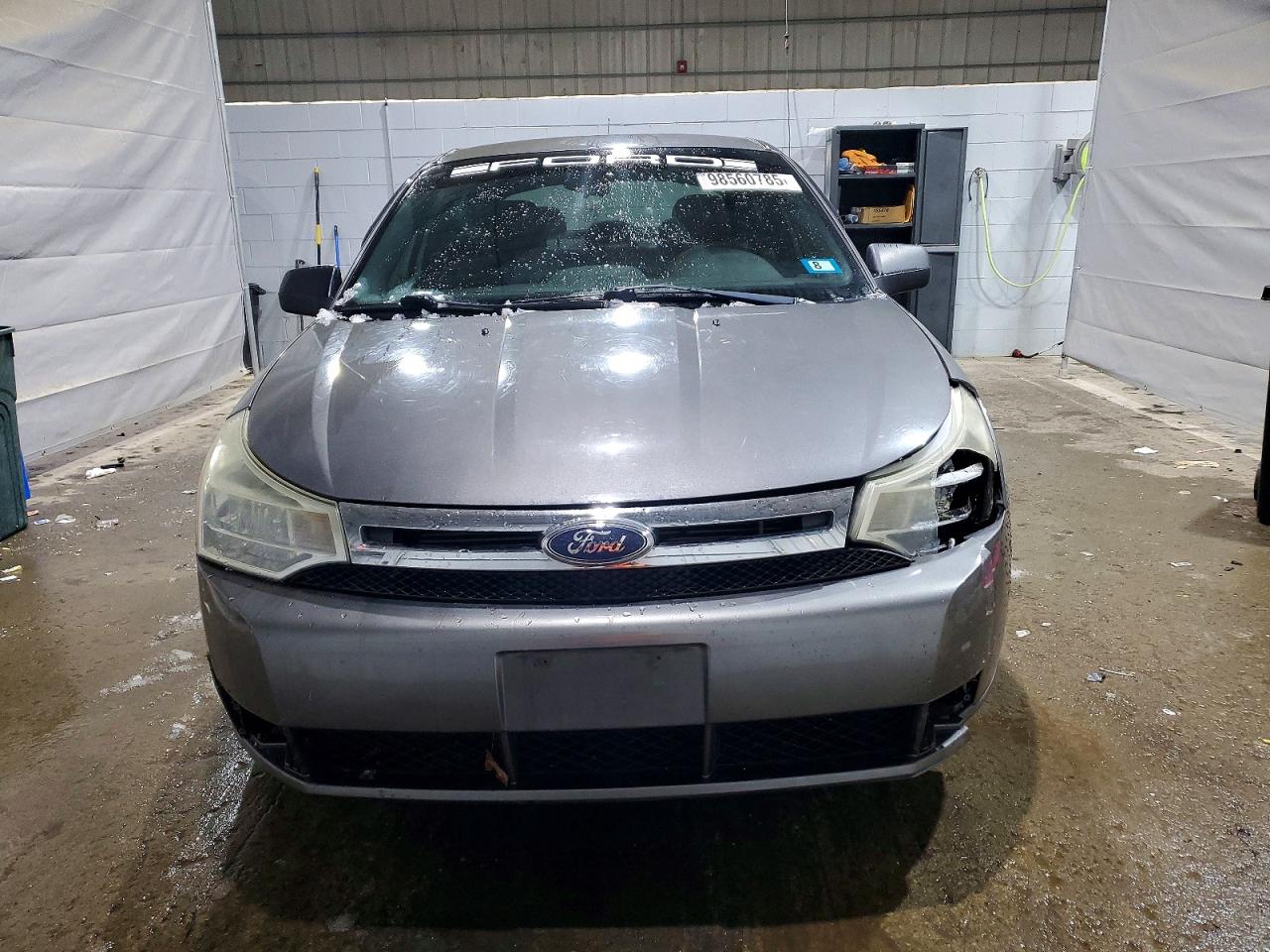 2009 FORD FOCUS SE photo 5