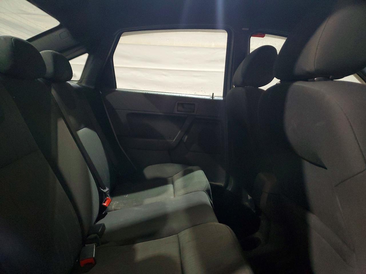 2009 FORD FOCUS SE photo 10