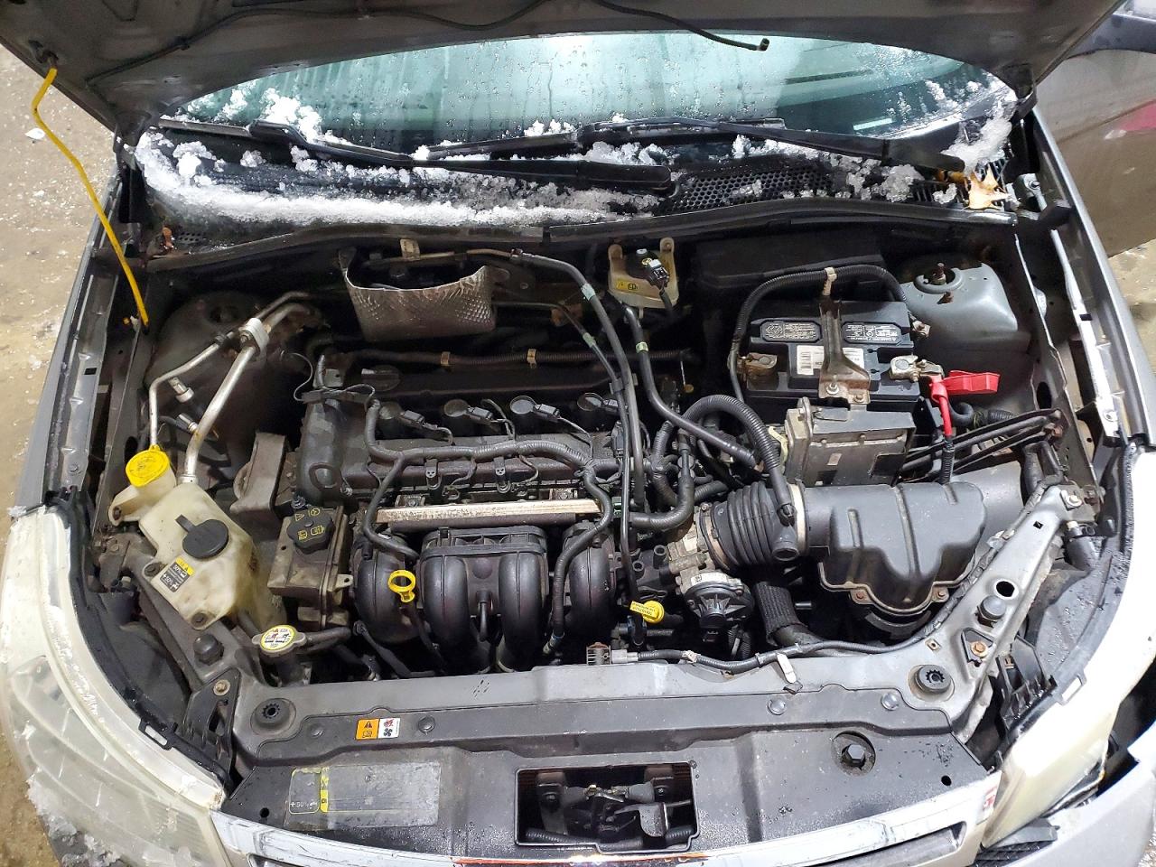 2009 FORD FOCUS SE photo 11