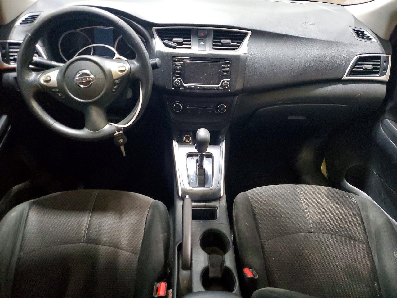 2018 NISSAN SENTRA S photo 8