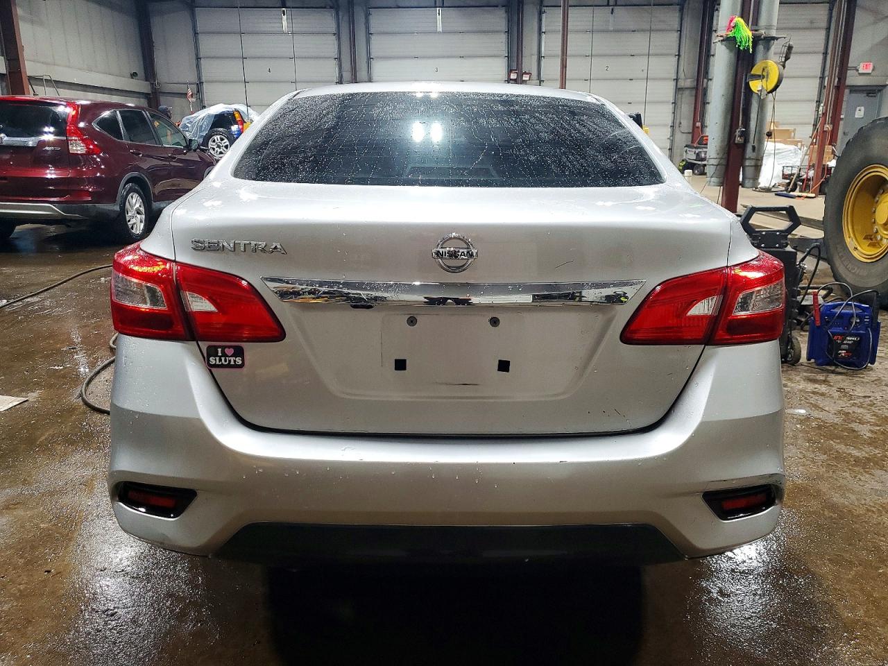 2018 NISSAN SENTRA S photo 6