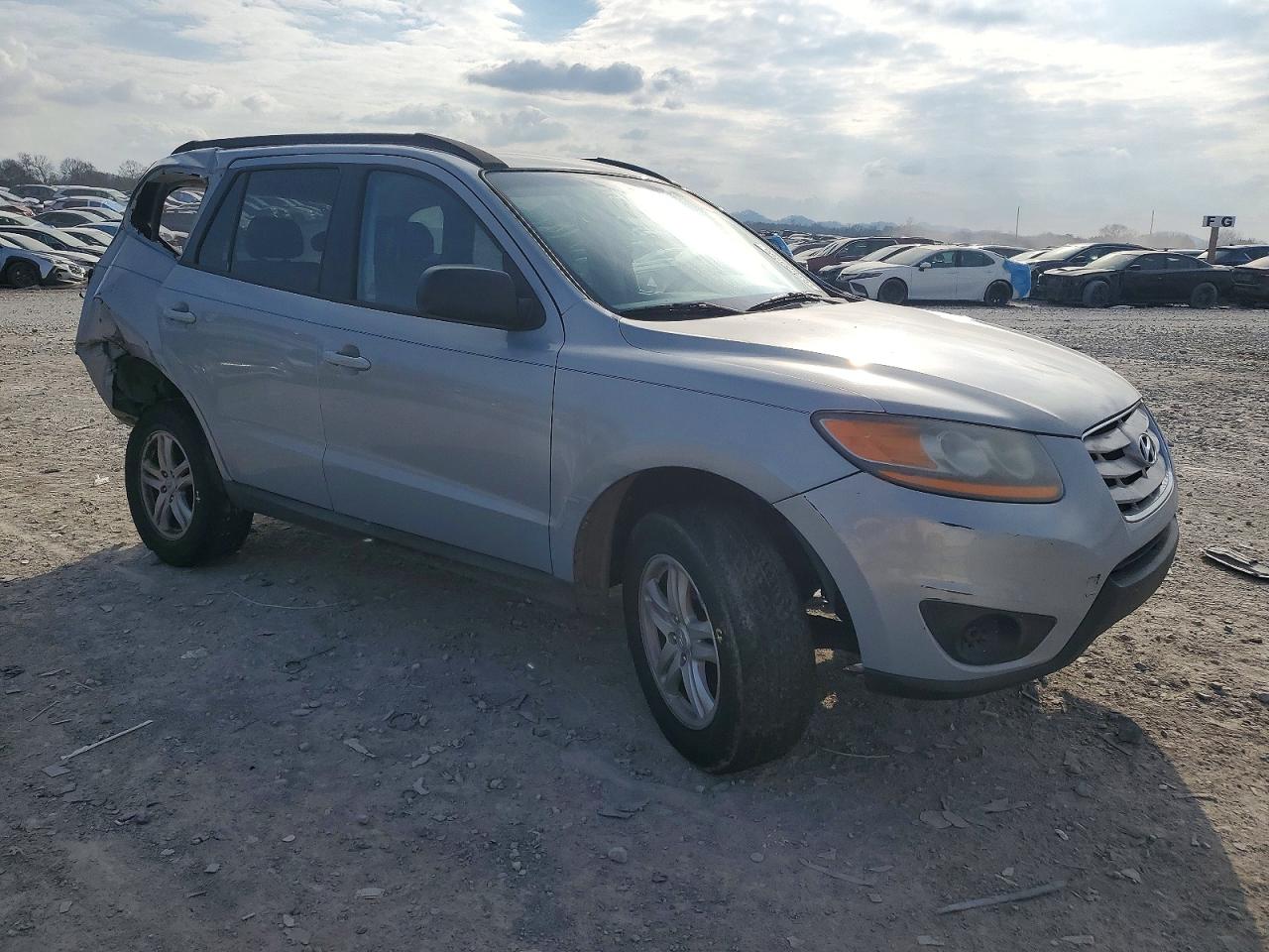 2010 HYUNDAI SANTA FE GLS photo 4