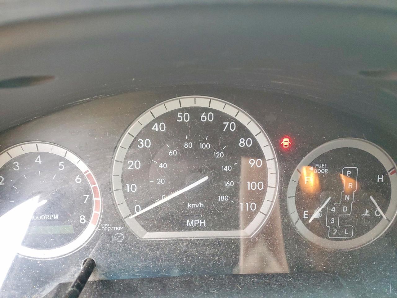 2004 TOYOTA SIENNA CE photo 9
