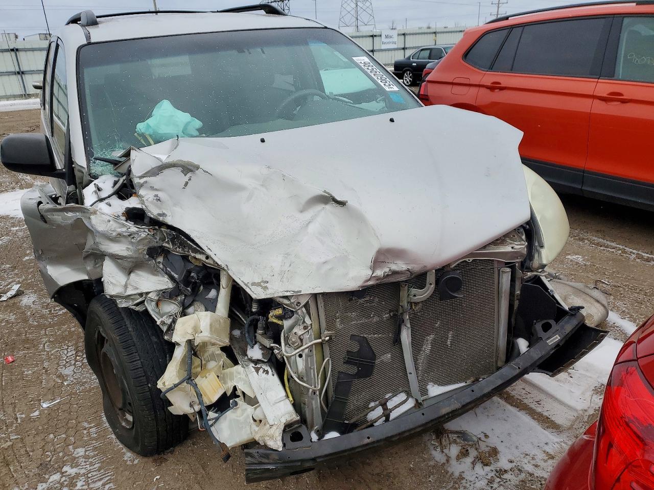 2004 TOYOTA SIENNA CE photo 5