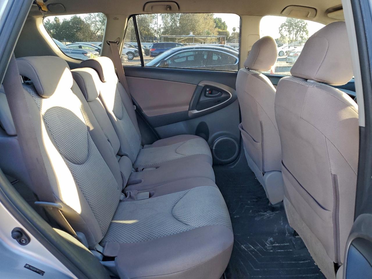 2008 TOYOTA RAV4 photo 11