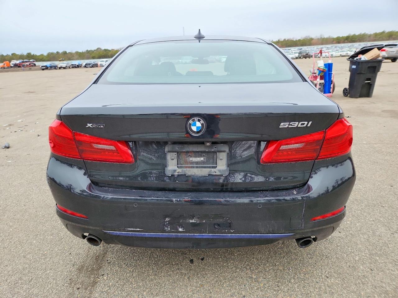 2020 BMW 530 XI photo 6