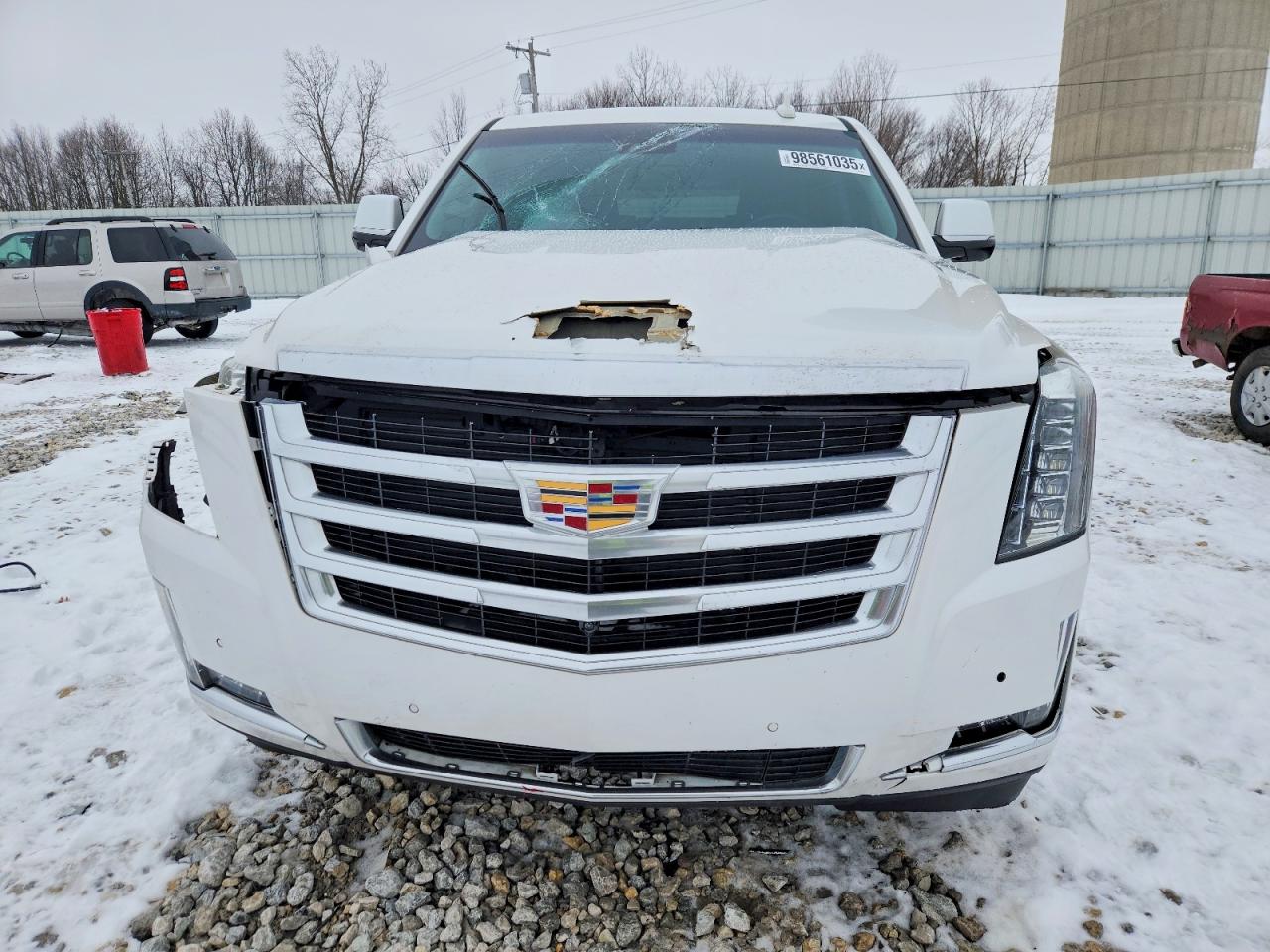 2019 CADILLAC ESCALADE LUXURY photo 9