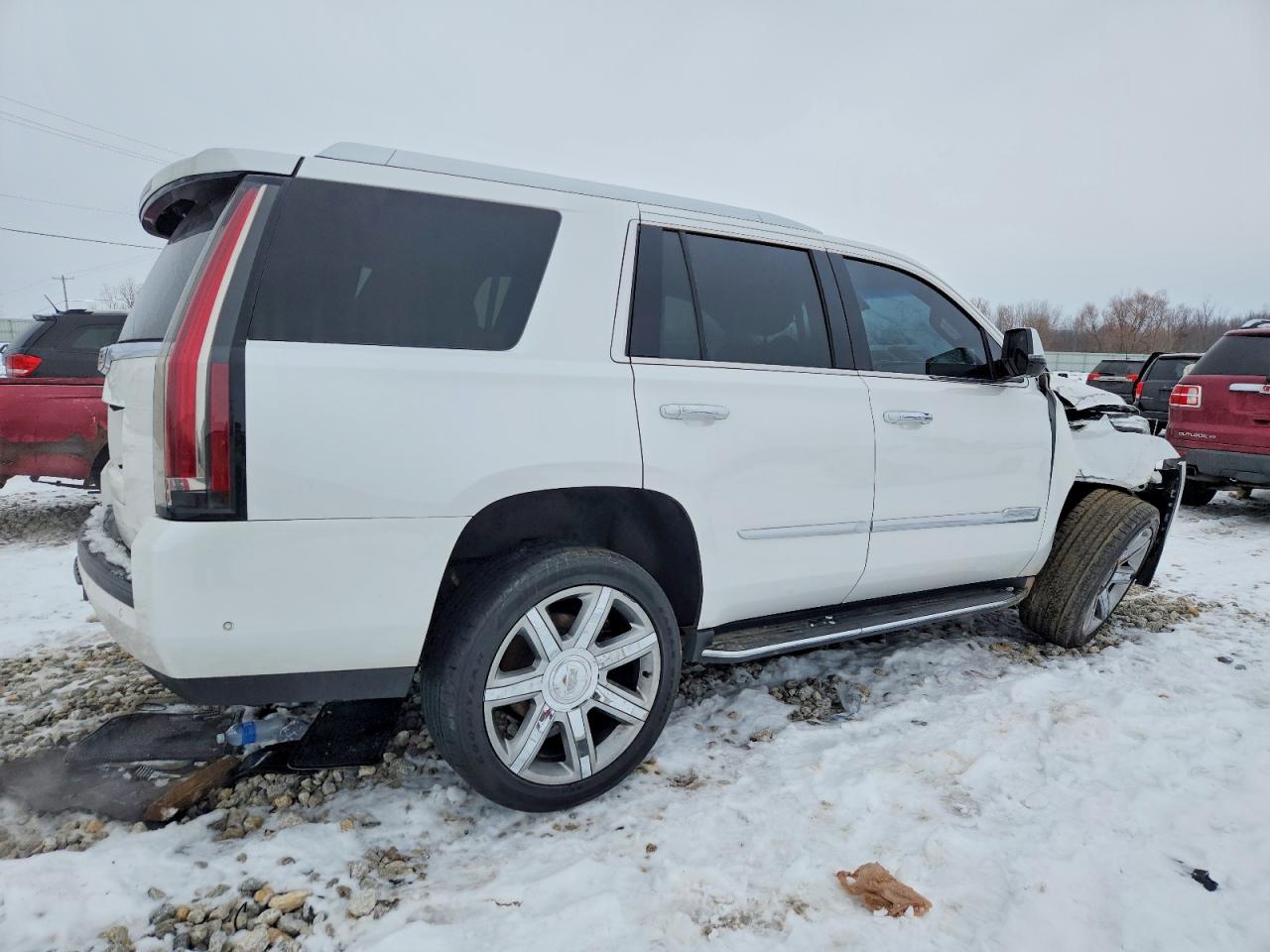 2019 CADILLAC ESCALADE LUXURY photo 5