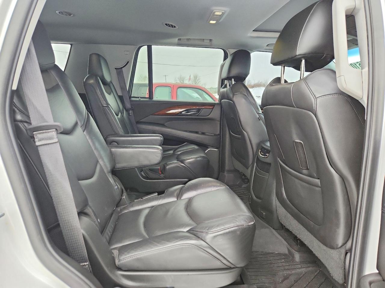 2019 CADILLAC ESCALADE LUXURY photo 21