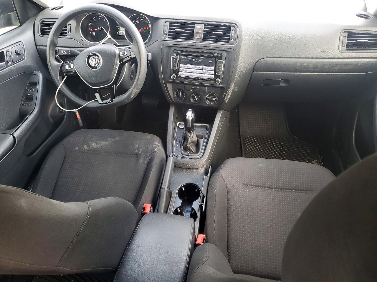 2015 VOLKSWAGEN JETTA BASE photo 8