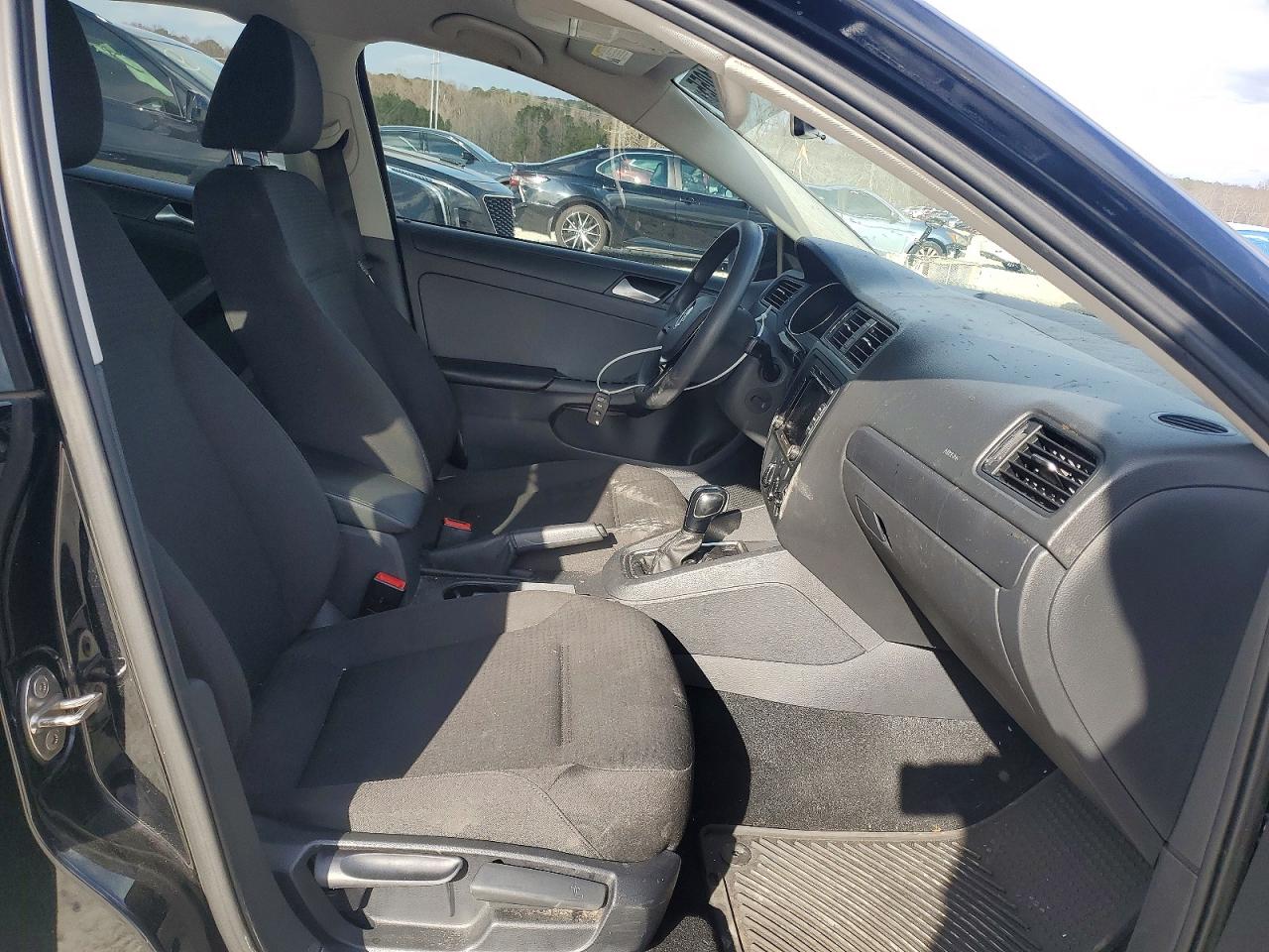 2015 VOLKSWAGEN JETTA BASE photo 7