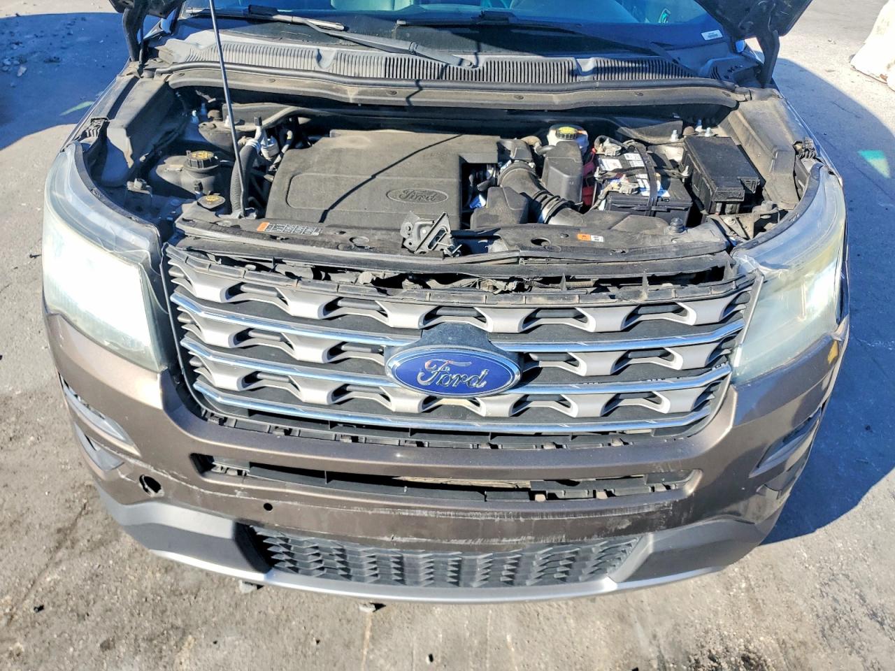2016 FORD EXPLORER XLT photo 12