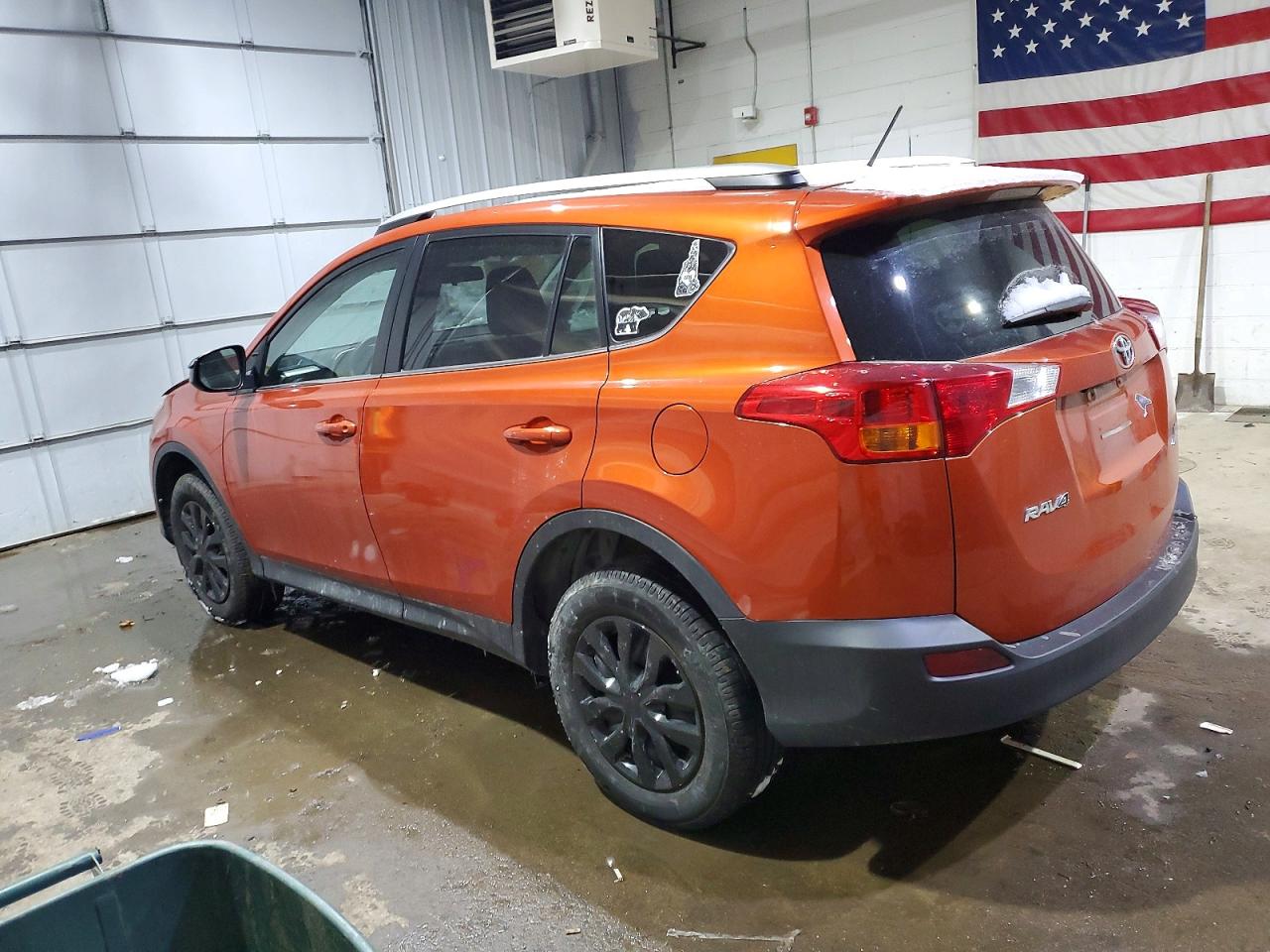 2015 TOYOTA RAV4 LE photo 2