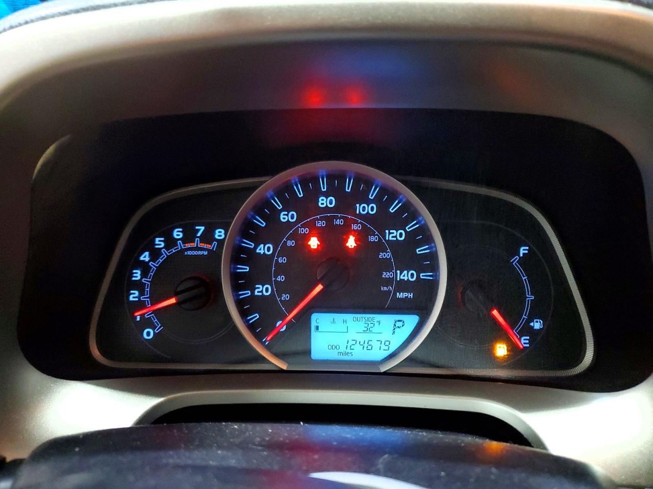 2015 TOYOTA RAV4 LE photo 9