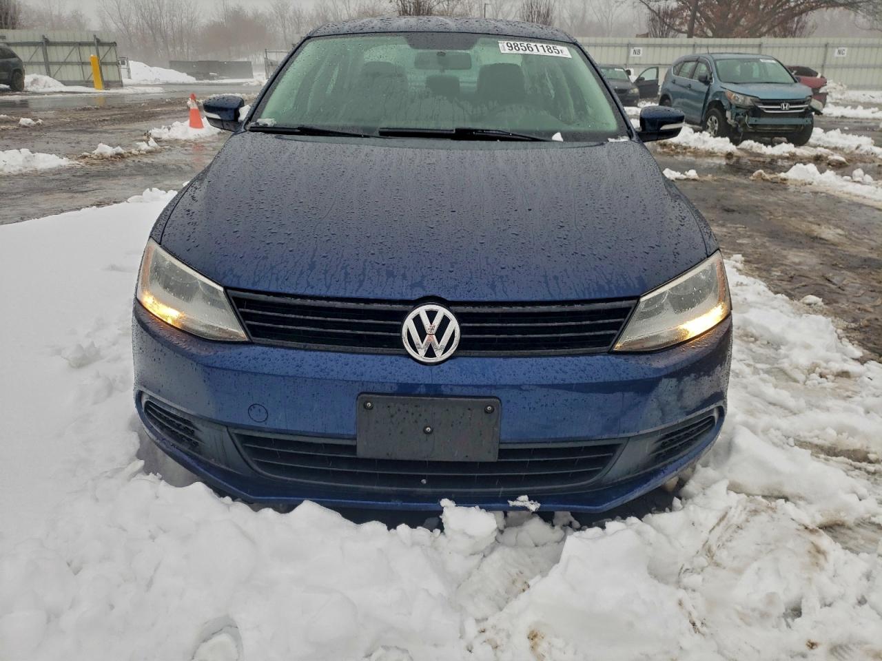 2012 VOLKSWAGEN JETTA SE photo 5