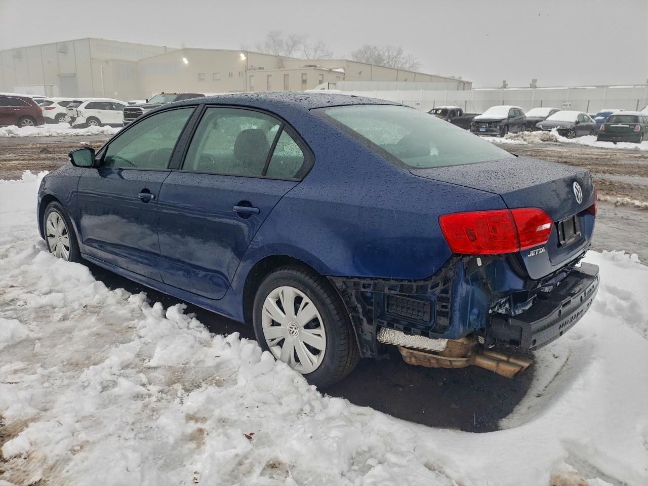 2012 VOLKSWAGEN JETTA SE photo 2