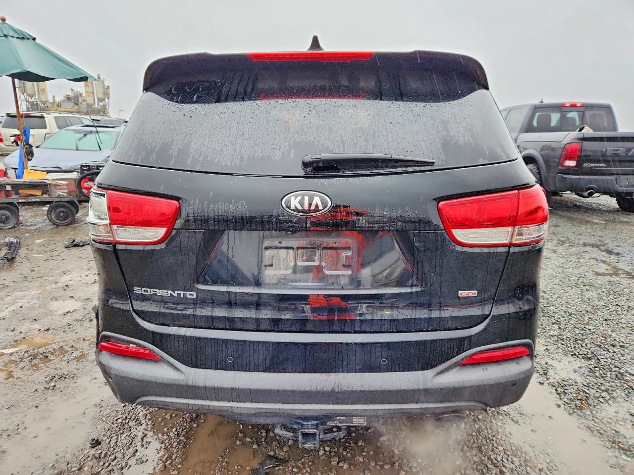 2017 KIA SORENTO LX photo 6